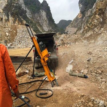 宁夏固原 三脚架式打孔钻机 矿山电动潜孔钻 鹤壁