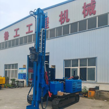 履带式光伏打桩机 挖机改钻机 山地丘陵引孔钻机 鲁邦重工
