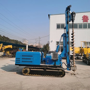 山上光伏钻机 丘陵山地岩石钻眼机 履带式工程钻桩机 360度旋转