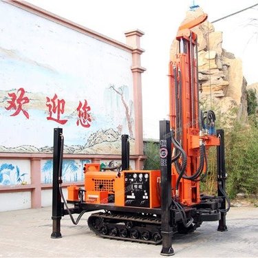 200米水井钻机 家用小型快速打井设备 小巧灵活 履带高支腿行动方便