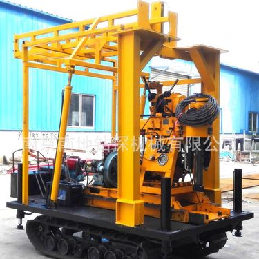 南探牌钻机履带底盘及液压起落钻塔（LP-4T-02-B型）、履带钻机