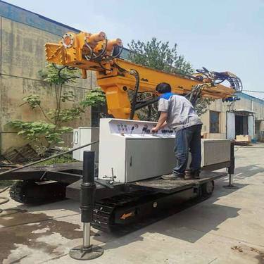 高压旋喷桩坦克钻机 履带高压旋喷桩机 聚强高压注浆泵