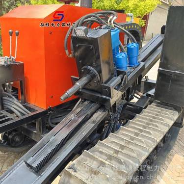 履带行走式过路 水钻顶管拉管铺管设备 非开挖水平定向钻机