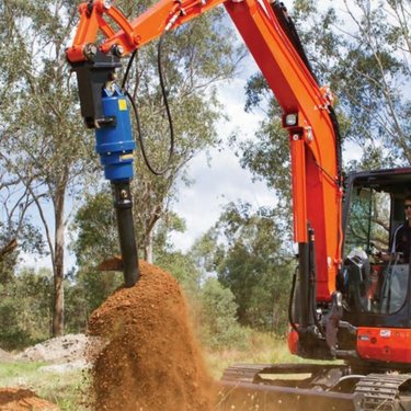 新型吊车用光伏钻机 履带式螺旋钻机 钻孔结构简单