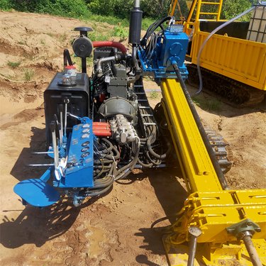 睿泰供应乡用自来水管入户非开挖钻机 小型履带回拖拉管机
