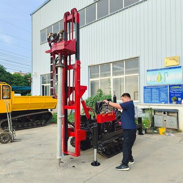 家庭小型拧地钉钻机 工程橡胶履带式螺旋钻 光伏地螺丝植入桩机批发