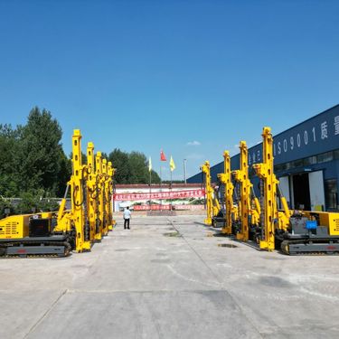 露天履带式潜孔钻机 土石方爆破矿用钻孔机 分体一体液压潜孔钻