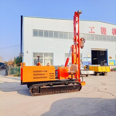 光伏打桩机360°旋转机身 伸缩支腿履带式斜坡钻机 130KW六缸大动力