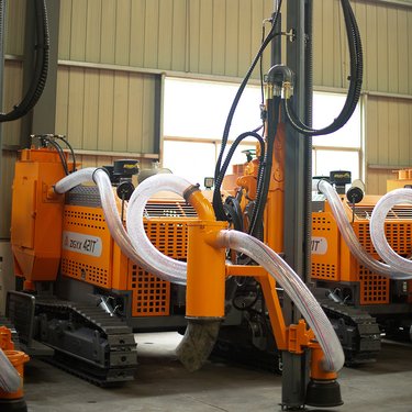 志高钻机ZGYX-421T露天履带式潜孔钻机 421一体式打孔钻机厂家直销