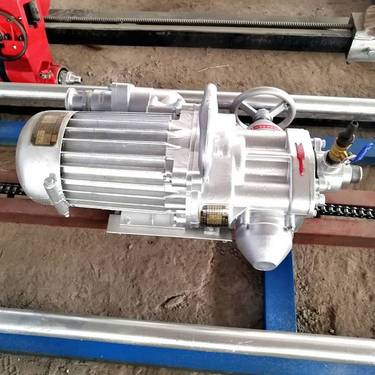 广东 定向钻进铺管钻机 小型定向拉管机 履带自行走一体机 洪涛电力