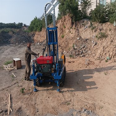 山地荒漠潜孔钻机 LLV333光伏打桩机 能打石头 履带行进旋转 可爬坡