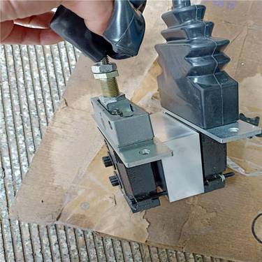 钻机配件山东祥德ZDY4200LPS履带钻机XD15-05-0001U型销